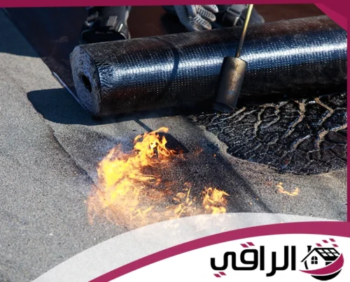 عزل اسطح المباني في أبوظبي 0544844714 الراقي لحام المواد العازلة باستخدام النار لتوفير عزل أسطح قوي وفعال ضد تسرب المياه.