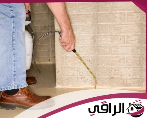شركة مكافحة حشرات في عجمان 24 ساعة 0544844714 الراقي الاماراتي تطبيق المبيد الحشري على الأسطح لإزالة الحشرات بشكل فعّال وضمان بيئة آمنة.